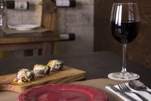 stuffed mushrooms, wine, wines-4161535.jpg